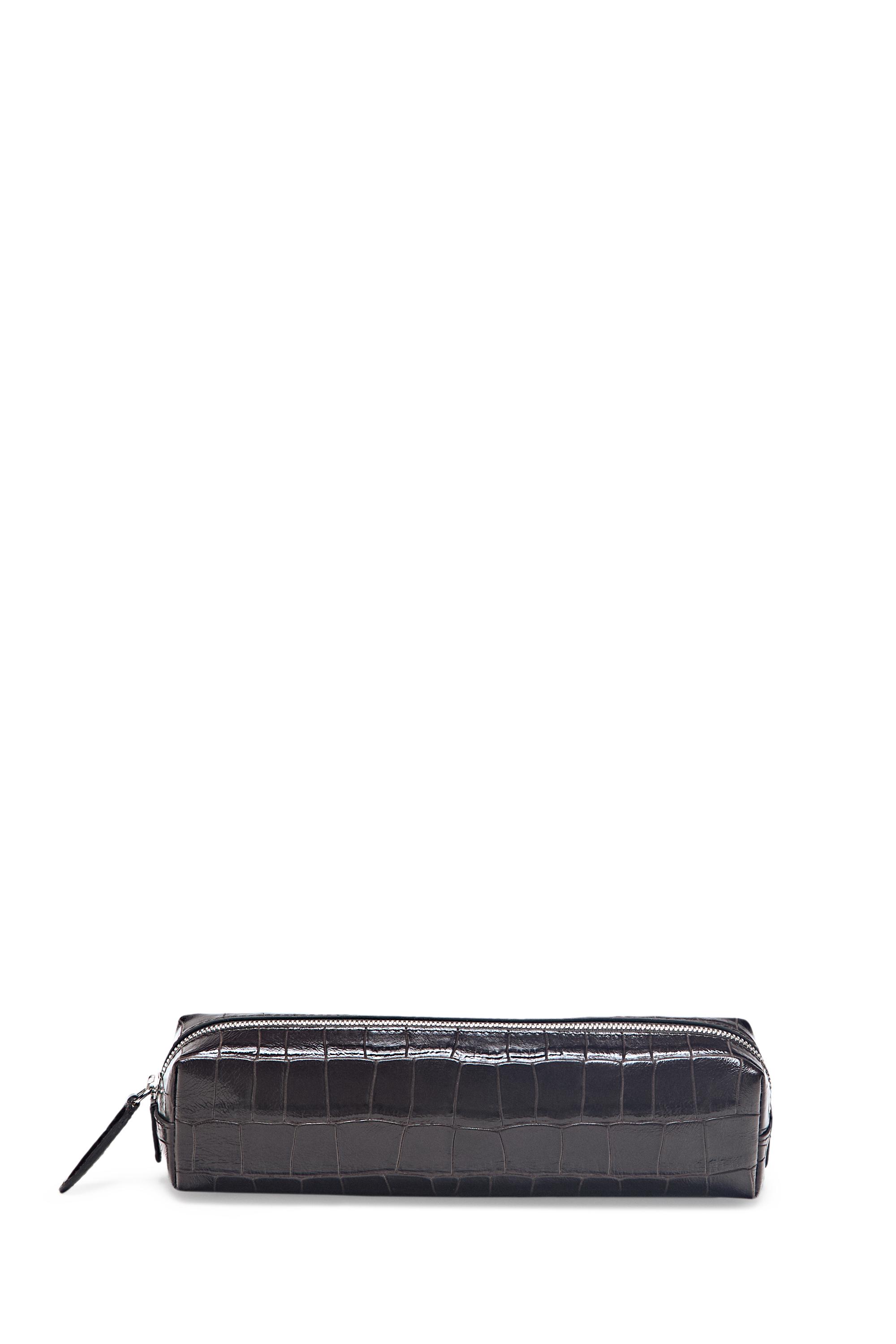Textured leather case - Brown | ZARA United States