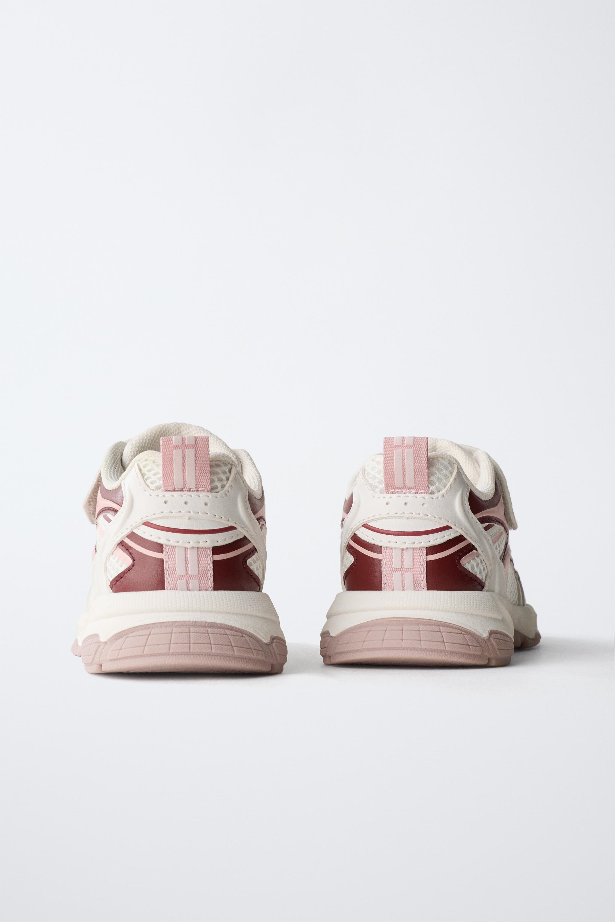 MESH SNEAKERS