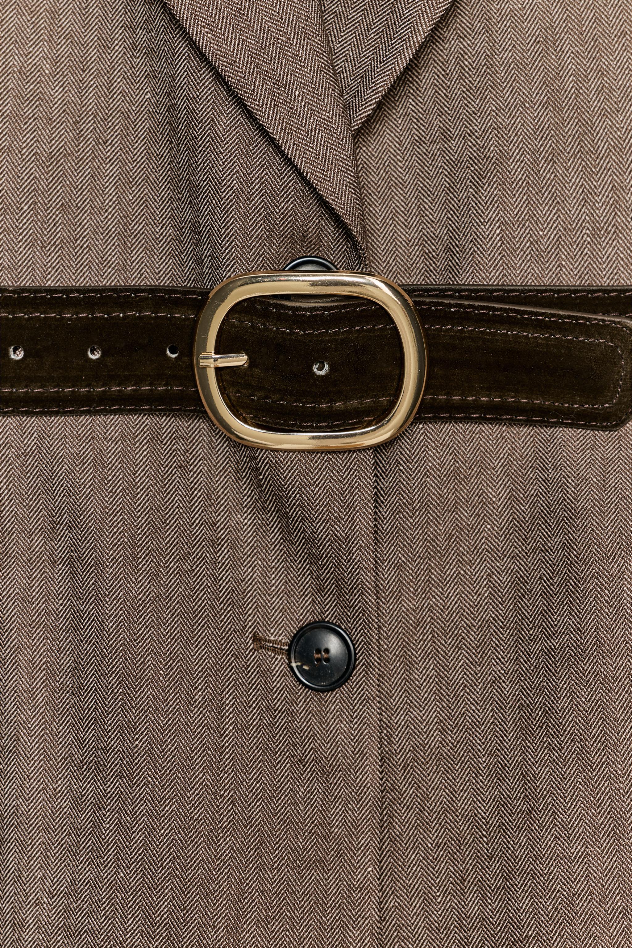 BLAZER À CHEVRONS AVEC CEINTURE