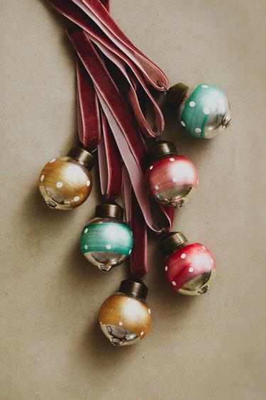 PACK OF RETRO COLOURED MINI BAUBLE CHRISTMAS TREE DECORATIONS (PACK OF 6) - Multicoloured by Zara - Image 4
