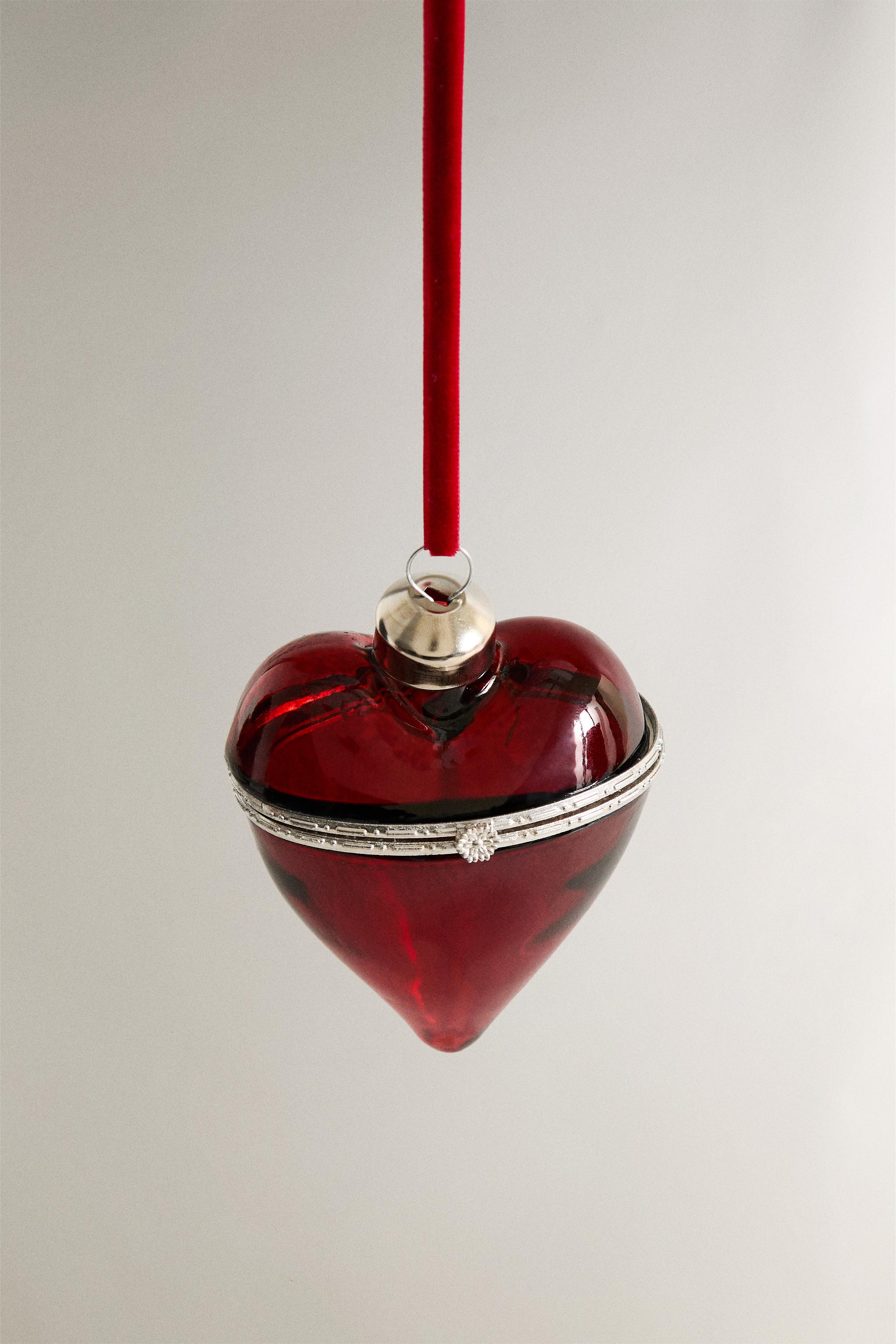 HEART BOX CHRISTMAS TREE ORNAMENT