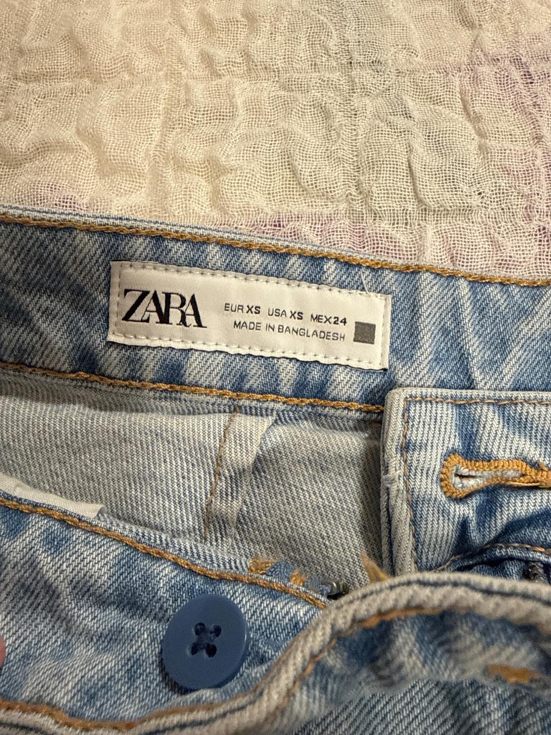 DENIM SKORT WITH BUTTONS - Image 3