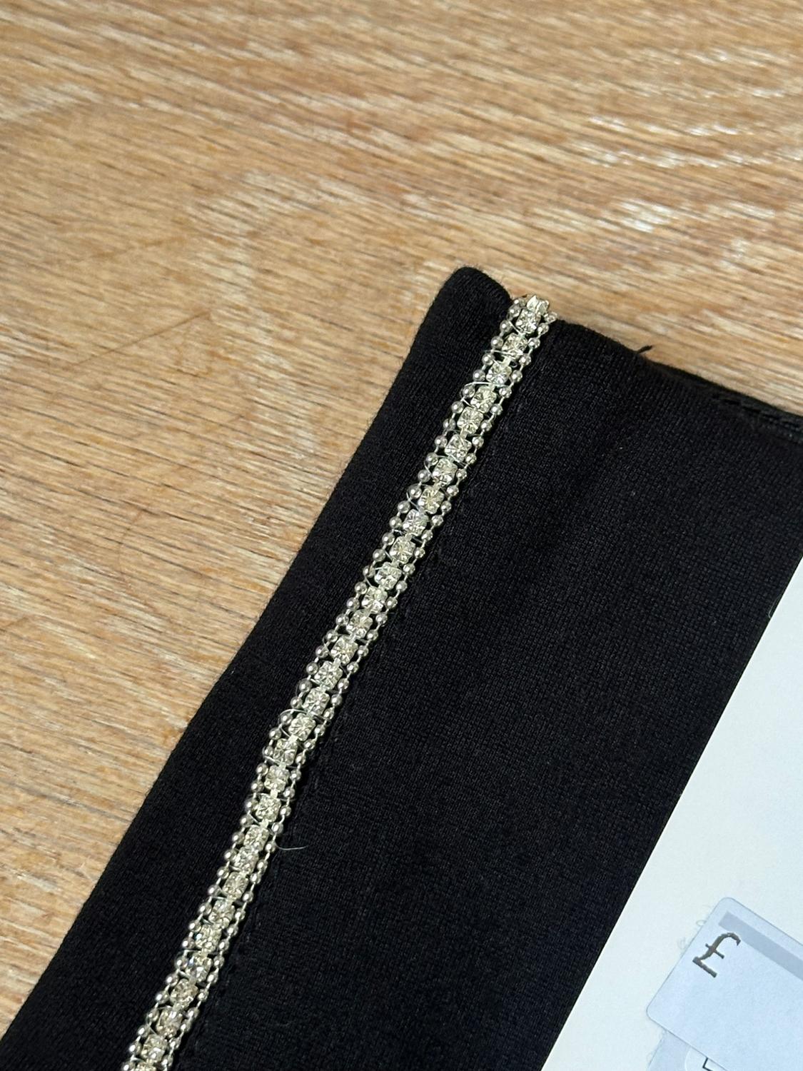 LEGGINGS WITH SIDE APPLIQUES - Image 5