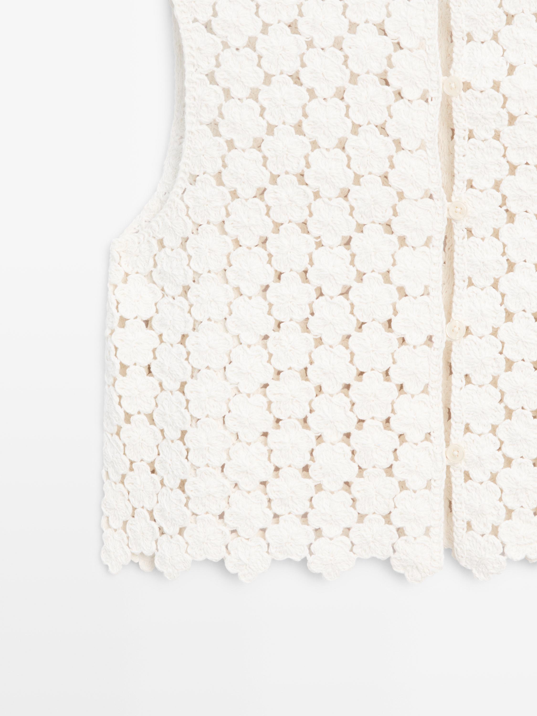 Cotton crochet vest with floral details