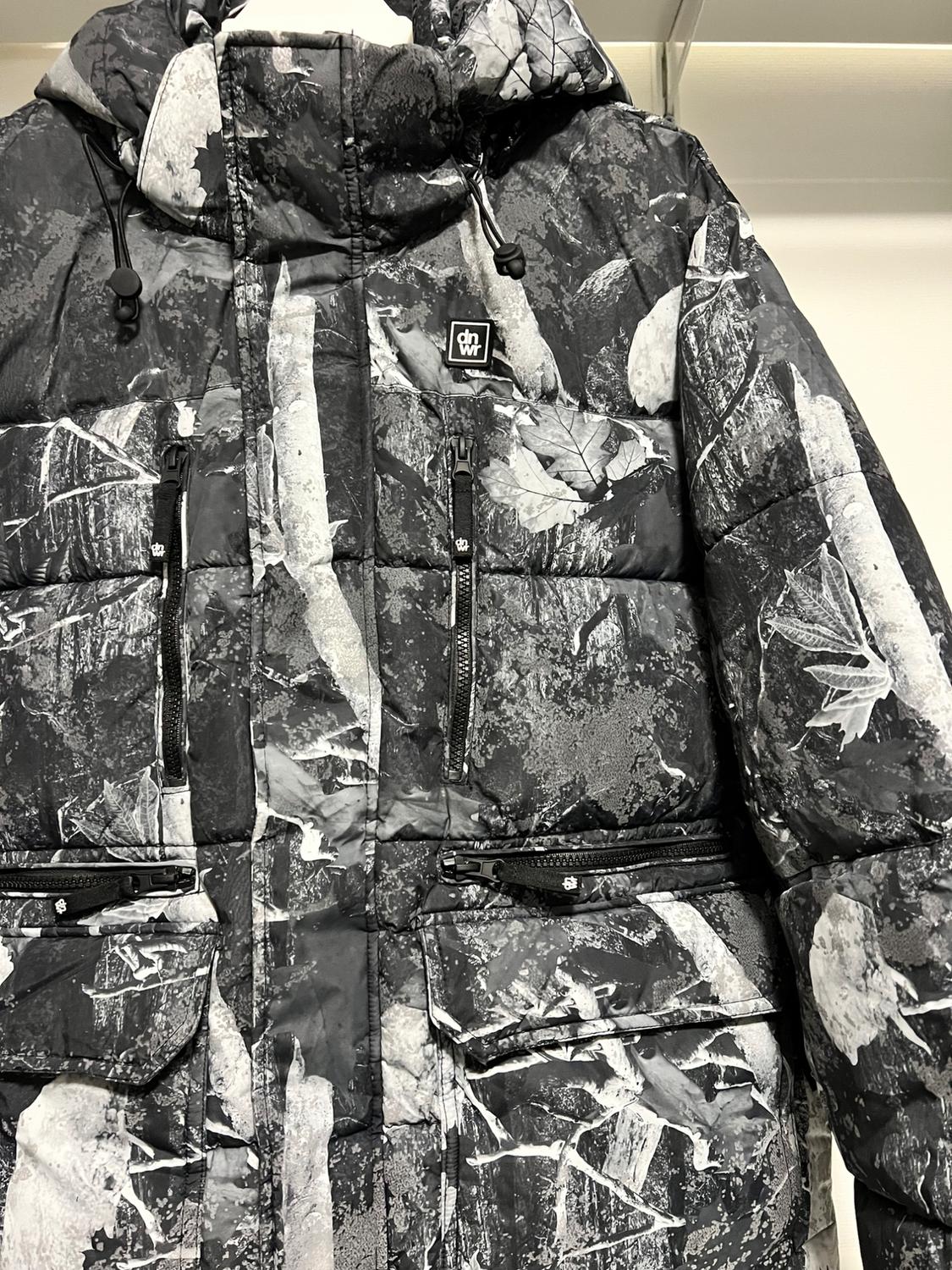 ABSTRACT PRINT QUILTED JACKET - Image 2