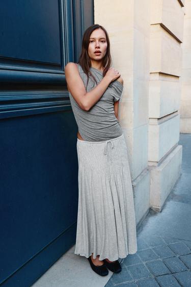 JUPE MI-LONGUE À FRONCES - Gris chiné de Zara - Image 0