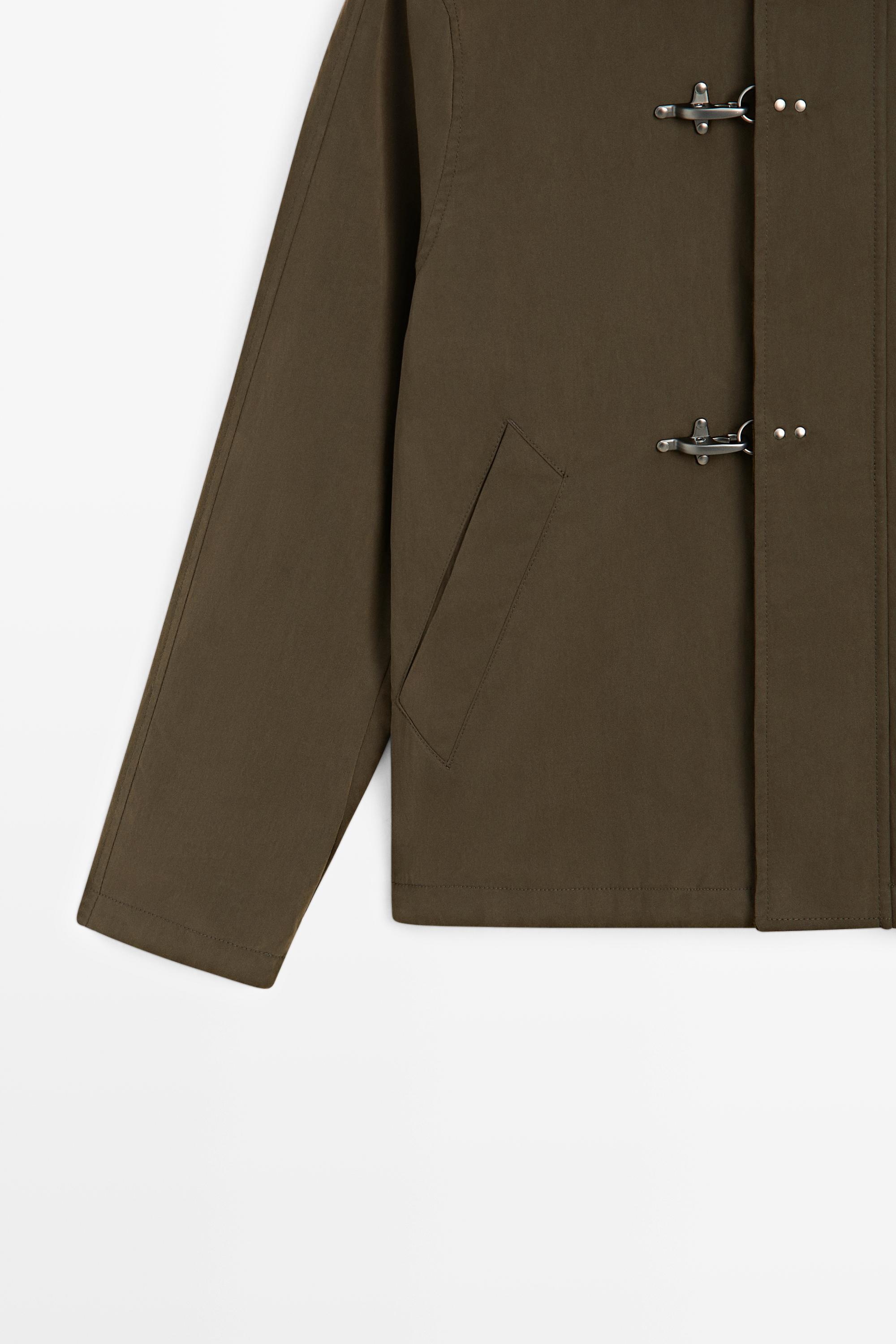 Jacket with leather collar detail