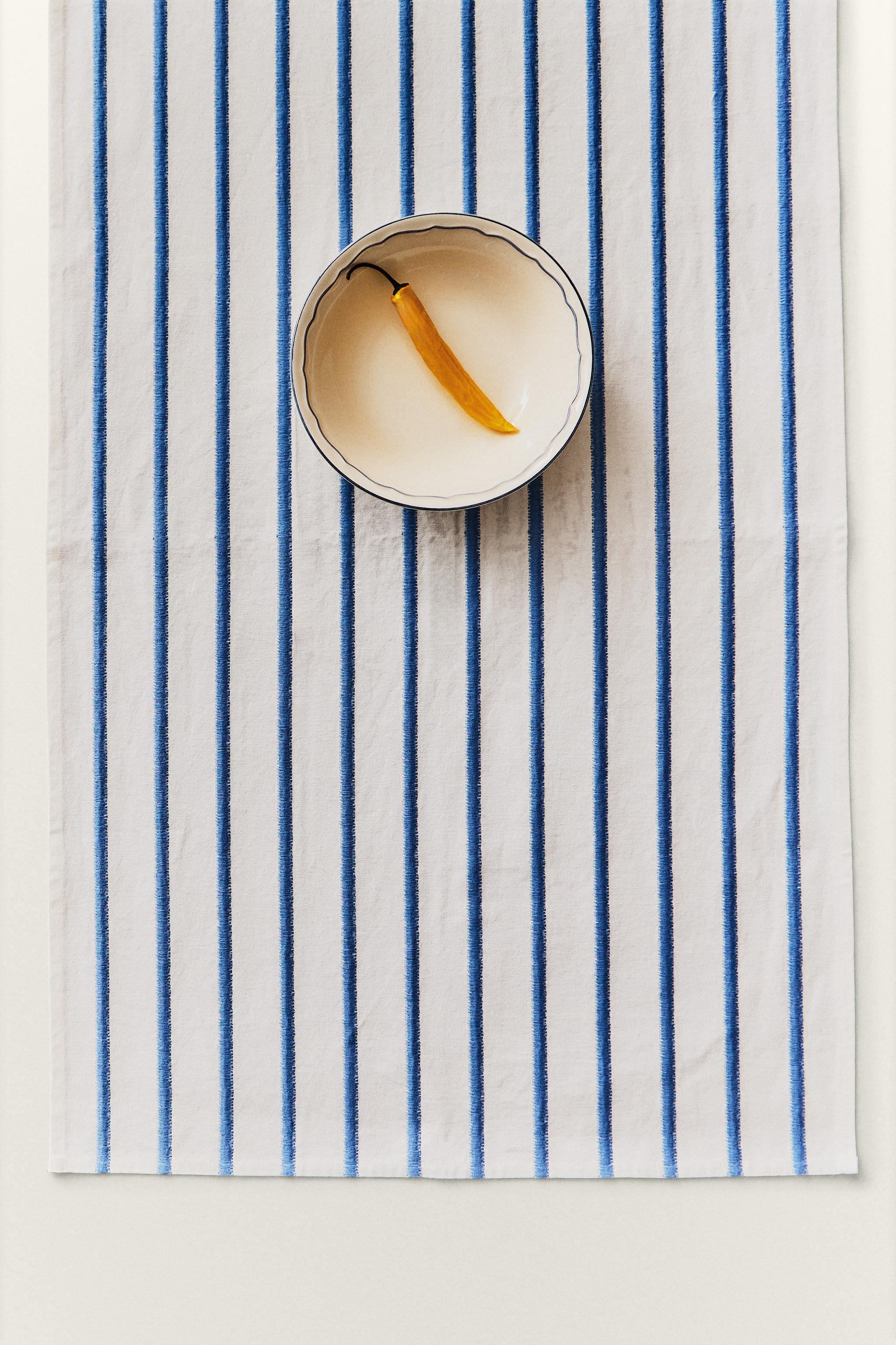 EMBROIDERED STRIPE TABLE RUNNER — Blue