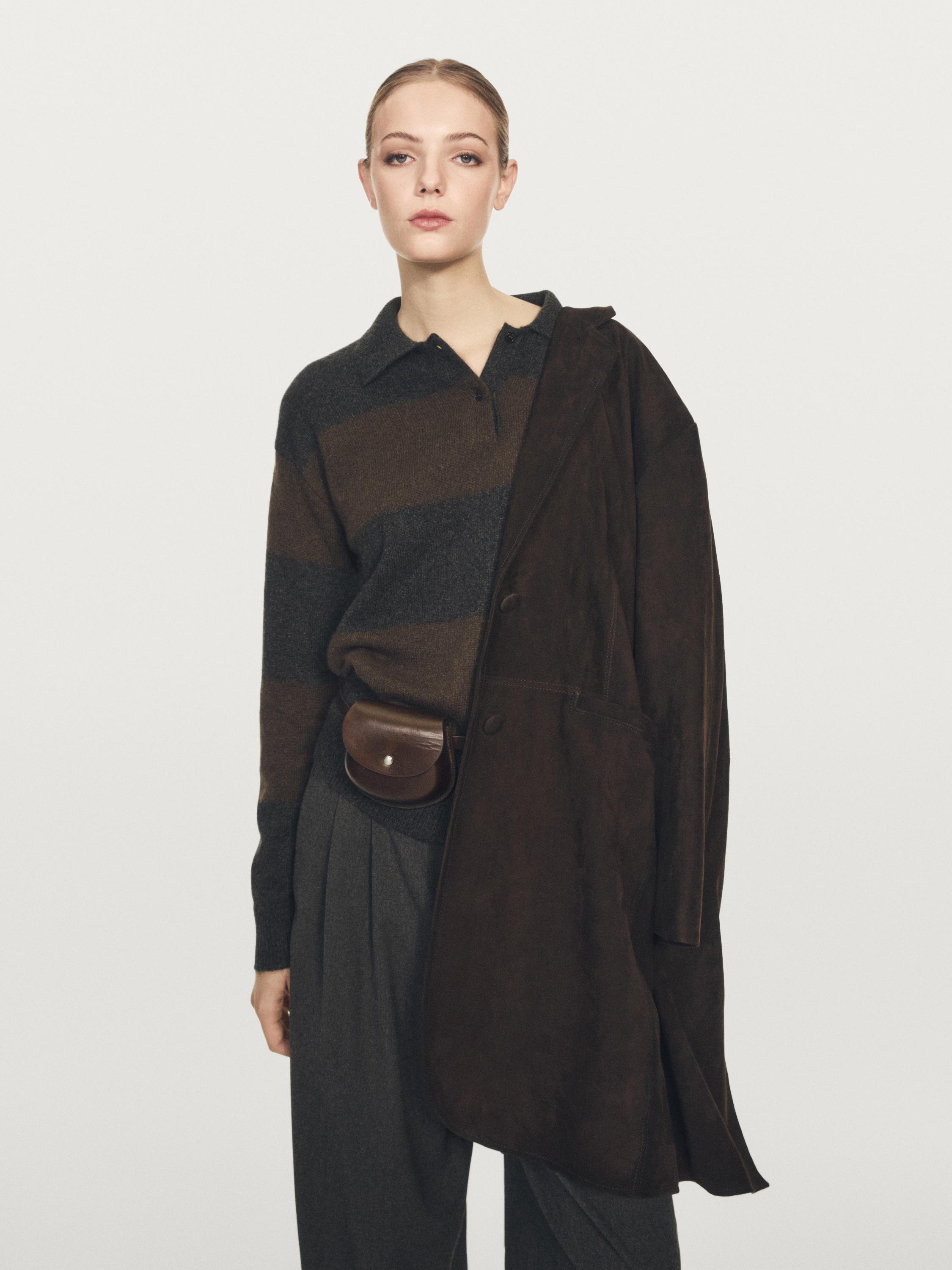 100% cashmere sweater with pocket detail