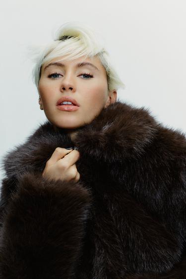 Zara SHORT FAUX FUR COAT - Dark brown