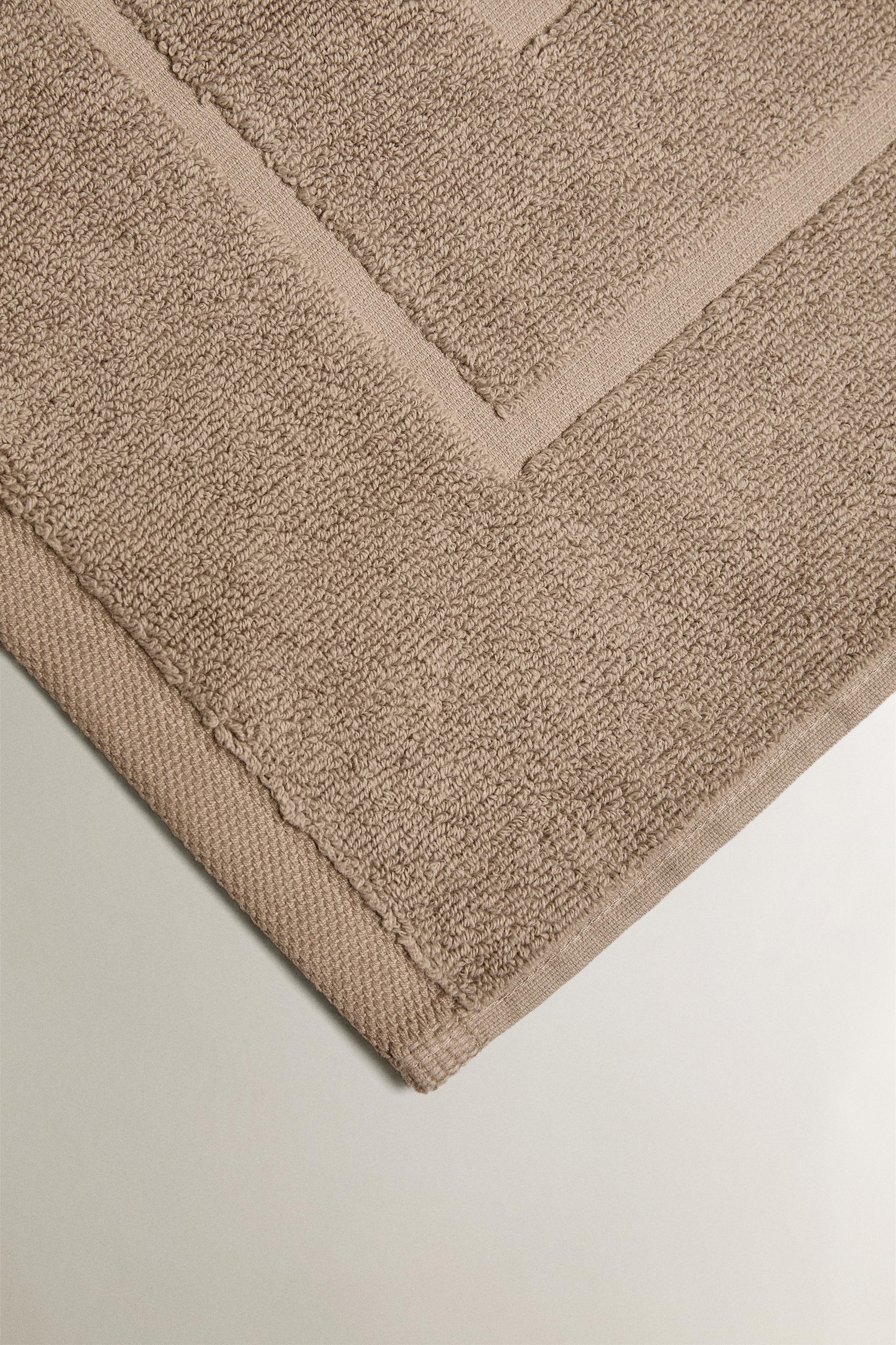 COTTON BATH MAT — Dark beige