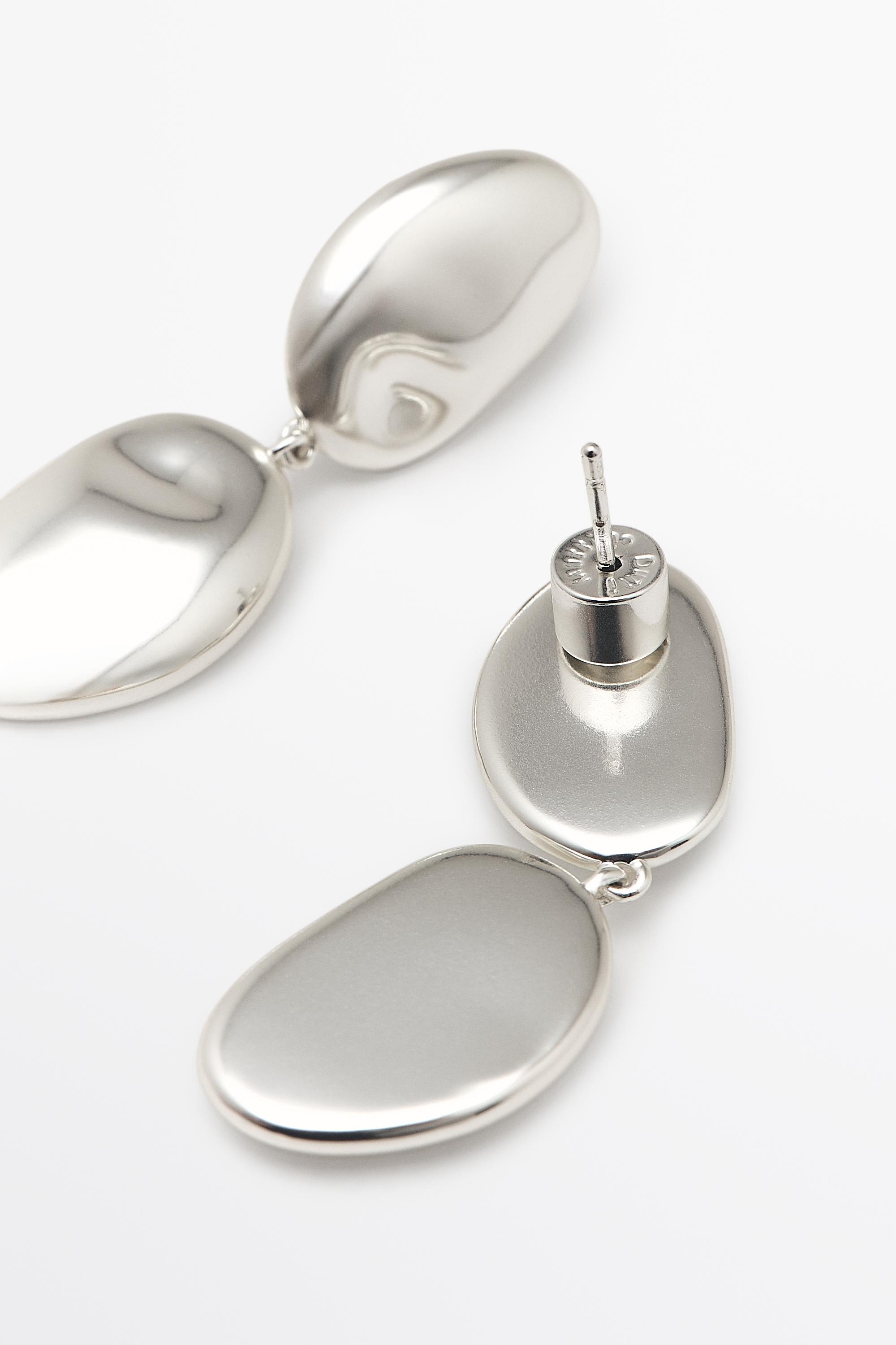 Metallic piece dangle earrings