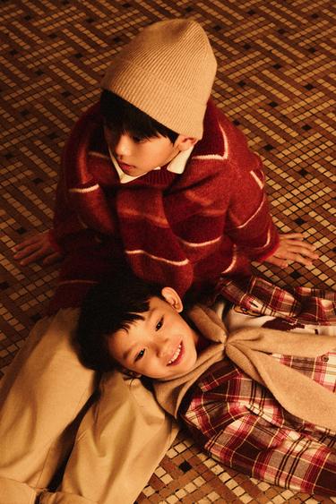 ÁO KHOÁC DÁNG SƠ MI KẺ CA RÔ BẰNG VẢI NHUNG TĂM - Màu đỏ từ Zara