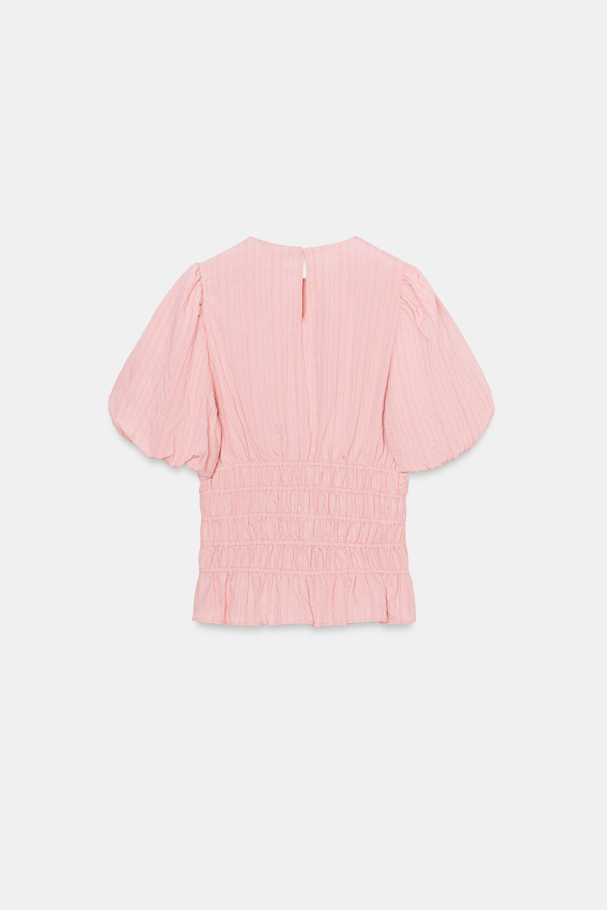 SMOCKED PUFF SLEEVE TOP