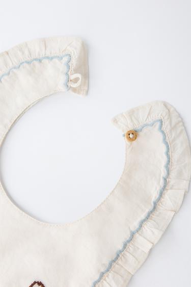 EMBROIDERED BIB - Ecru by Zara