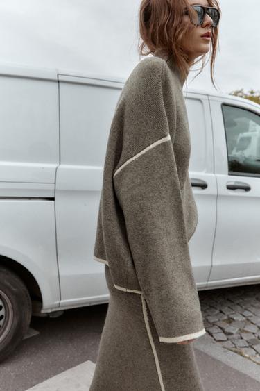 PULL EN MAILLE AVEC LISERÉS EN CONTRASTE - Gris taupe de Zara - Image 5