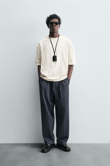 CAMISETA EFECTO ARRUGADO LIMITED EDITION - Arena de Zara - Imagen 0
