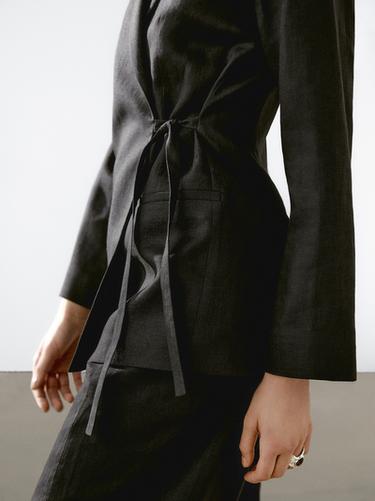 Americana lazada 100% lino - Negro de Zara