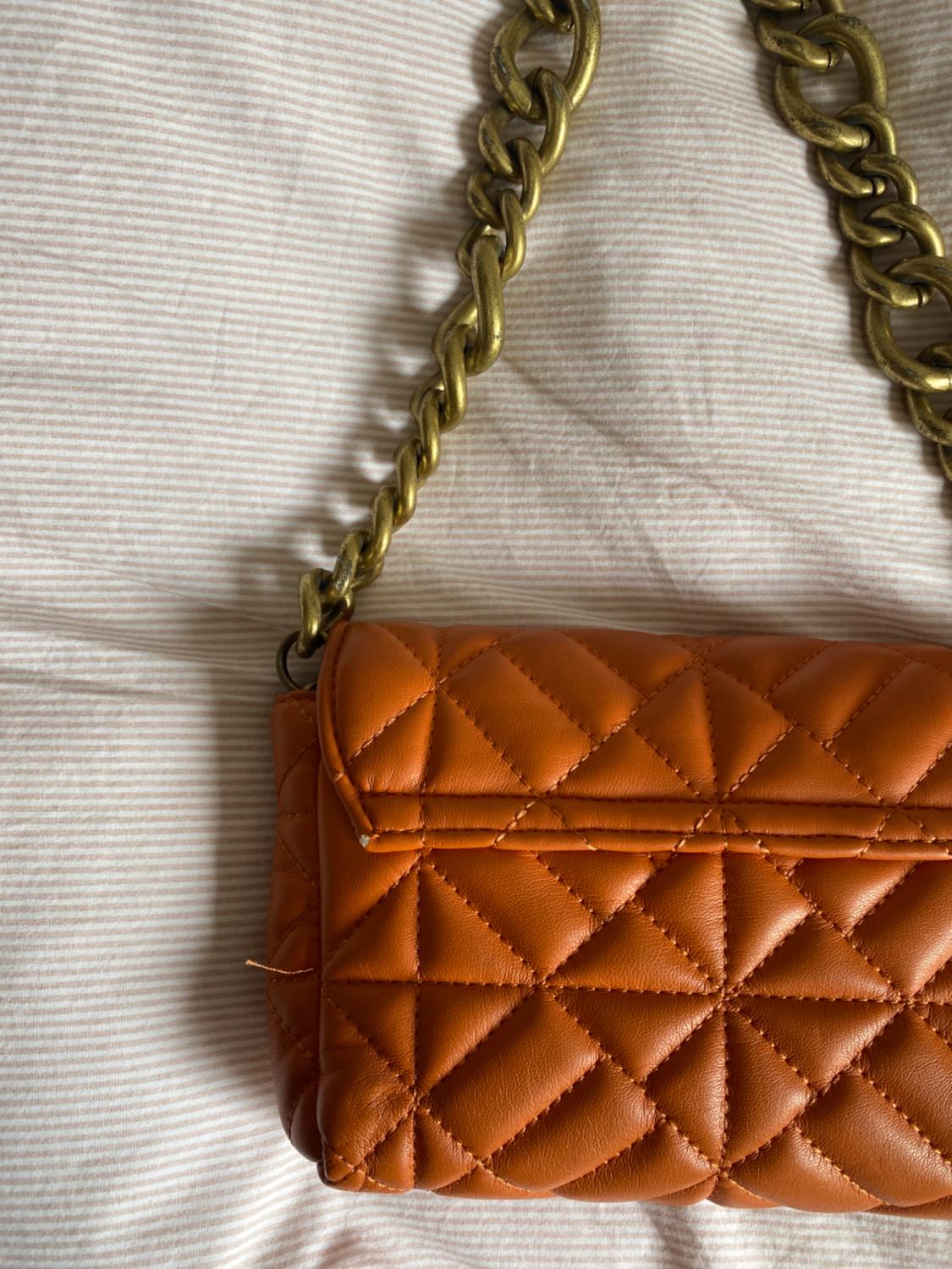 QUILTED SHOULDER BAG WITH CHAIN - Image 7