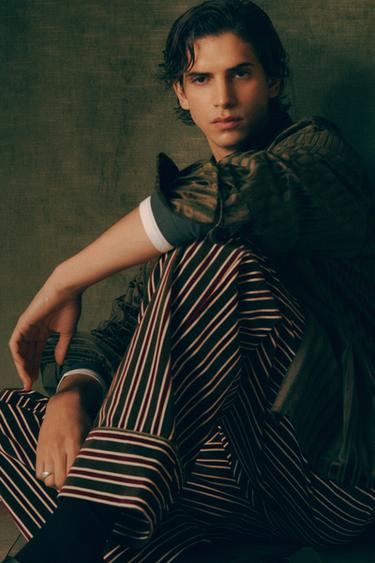 LOOK - Sand / Black by Zara