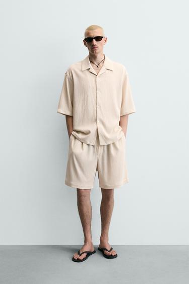 CAMISA RELAXED FIT RELIEVE - Beige vigoré de Zara - Imagen 0