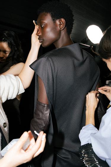 Zara Long dress with neck detail - LIMITED - Chocolate