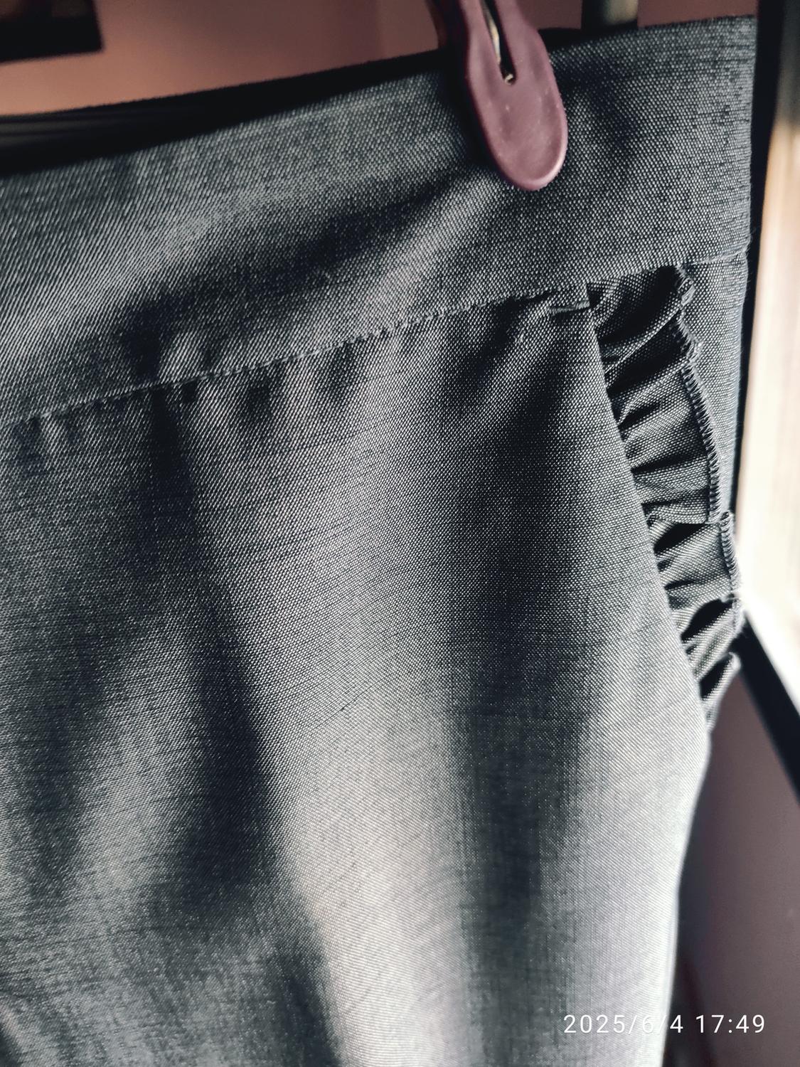 SKINNY TROUSERS WITH FRILLS ON POCKET - Image 3