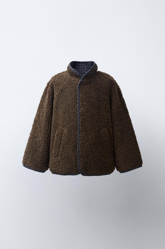 CAZADORA REVERSIBLE BORREGUILLO ESTAMPADO CUADROS - Marrón de Zara - Imagen 0
