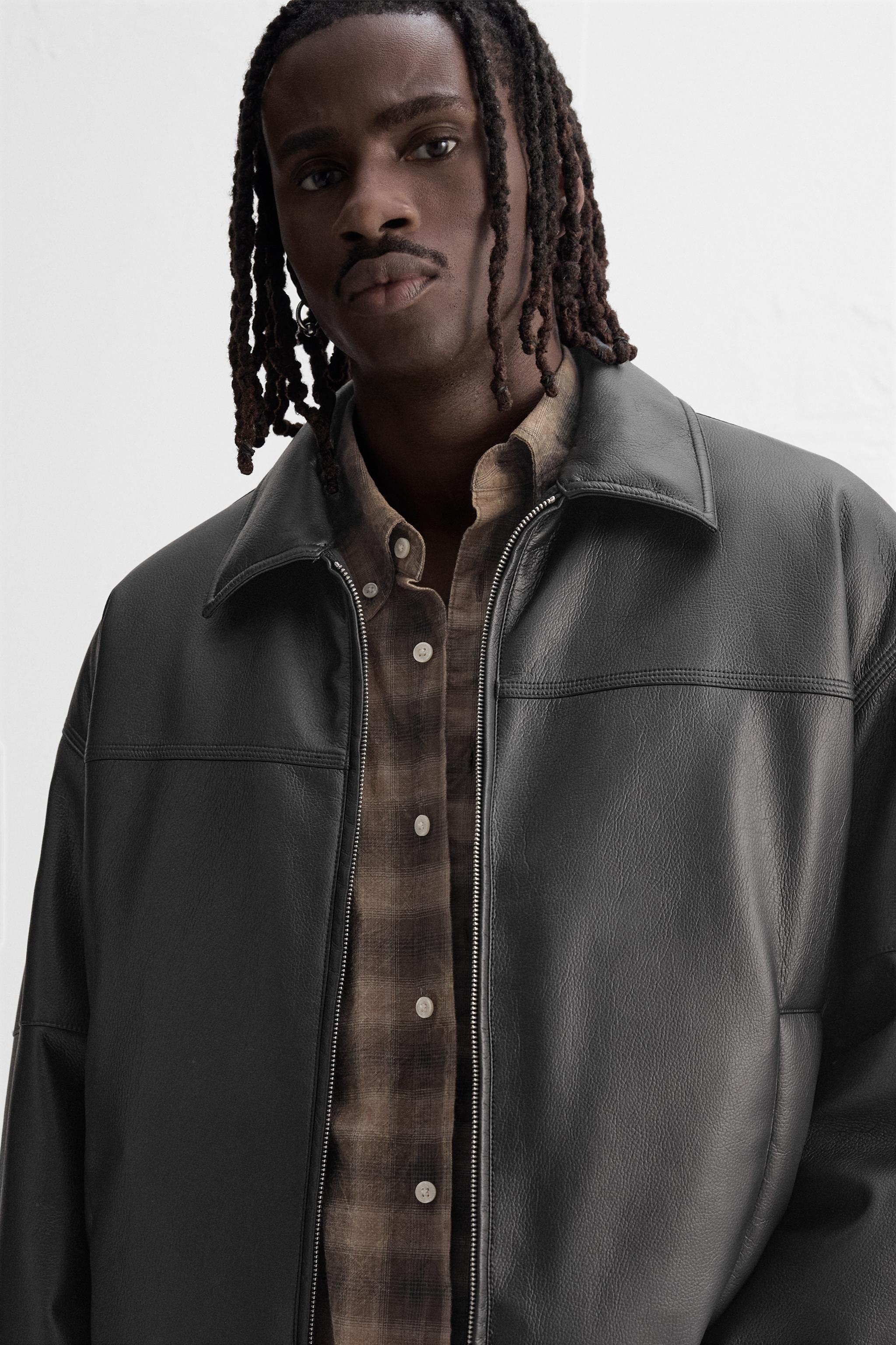 新品タグ付き未使用】ZARA ショートキルティングフェイクレザー