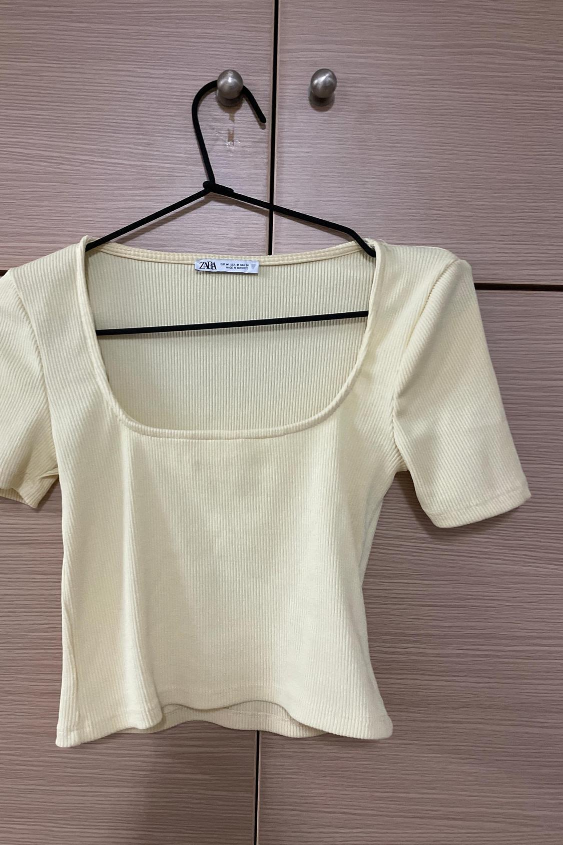 SQUARE NECK T-SHIRT