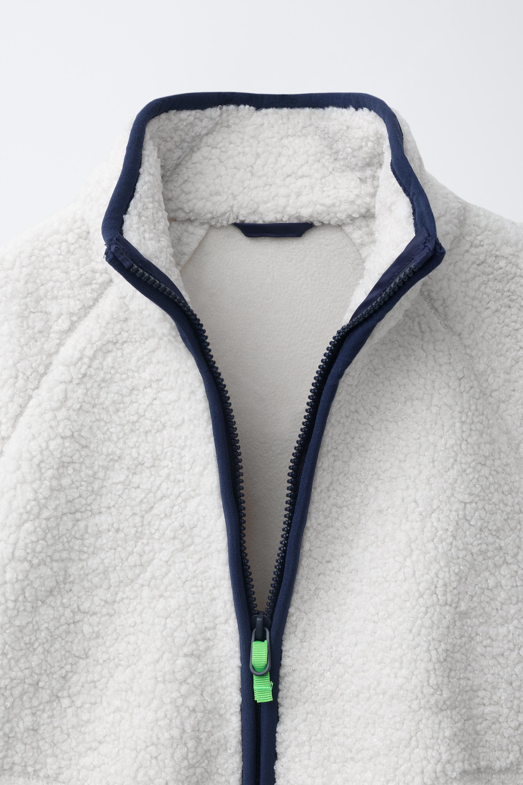 FLEECE JACKET