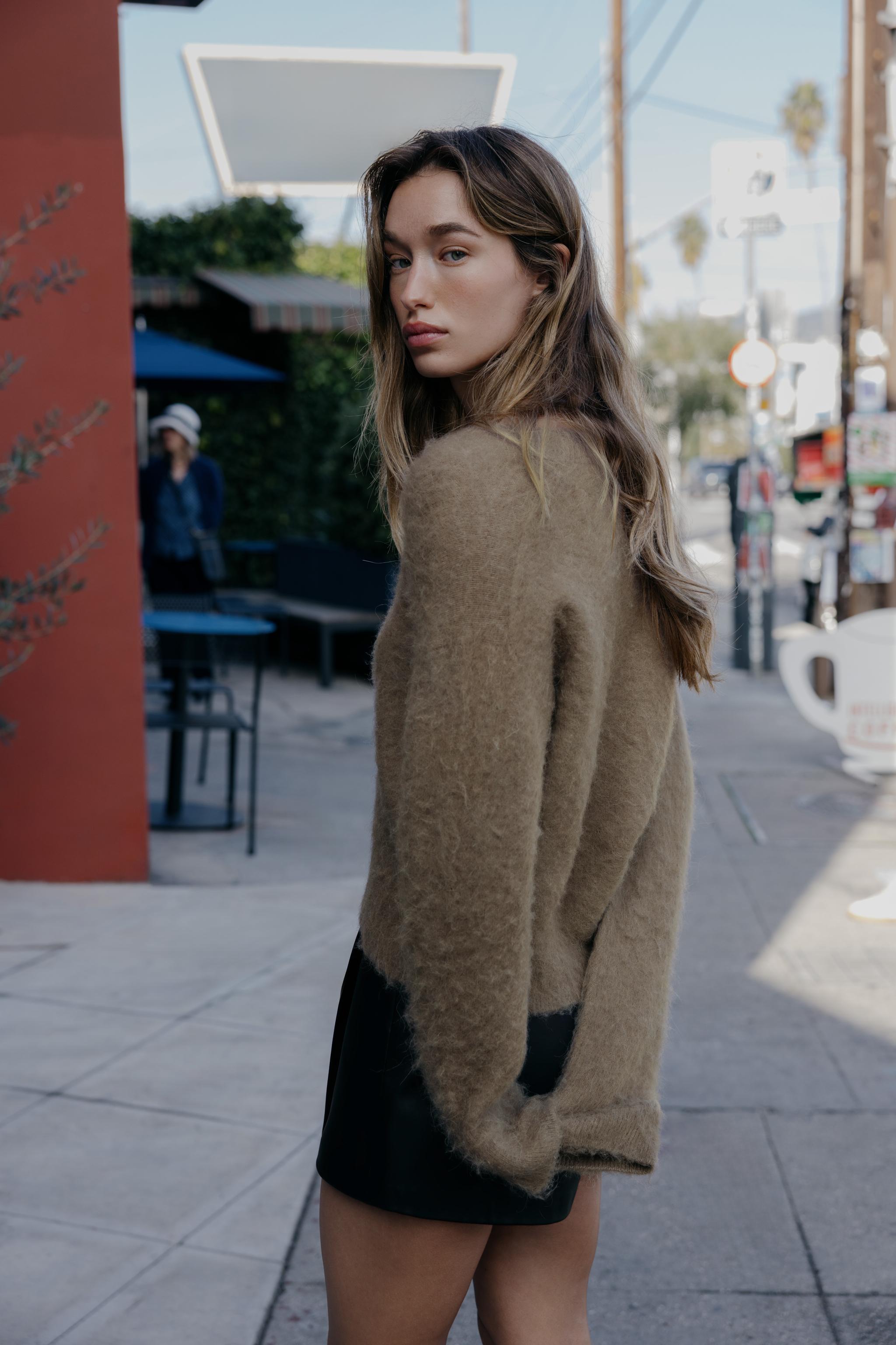 BRUSHED EFFECT KNIT SWEATER
