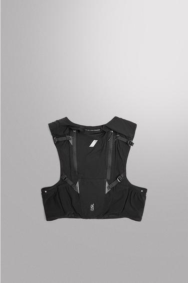 TECHNISCHE SPORTWESTE - Schwarz von Zara