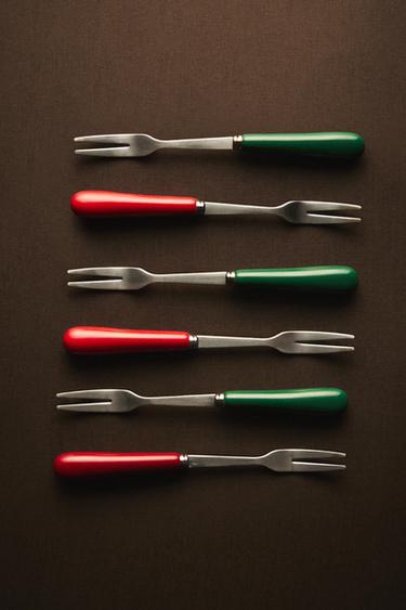 PACK OF CERAMIC CHRISTMAS COCKTAIL PICKS (PACK OF 6) - Red by Zara - Image 4