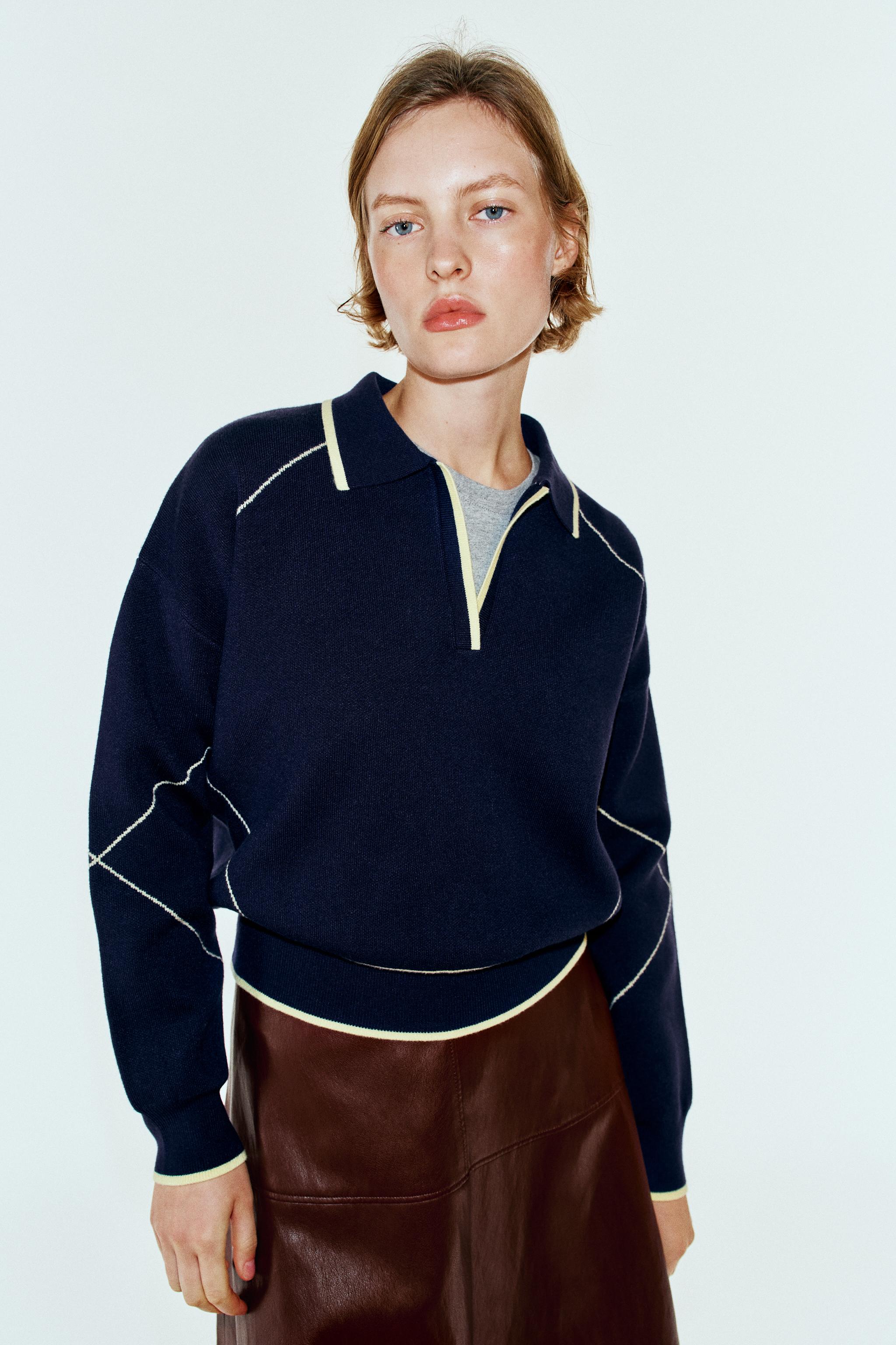 PULL POLO EN MAILLE LISERÉS CONTRASTE