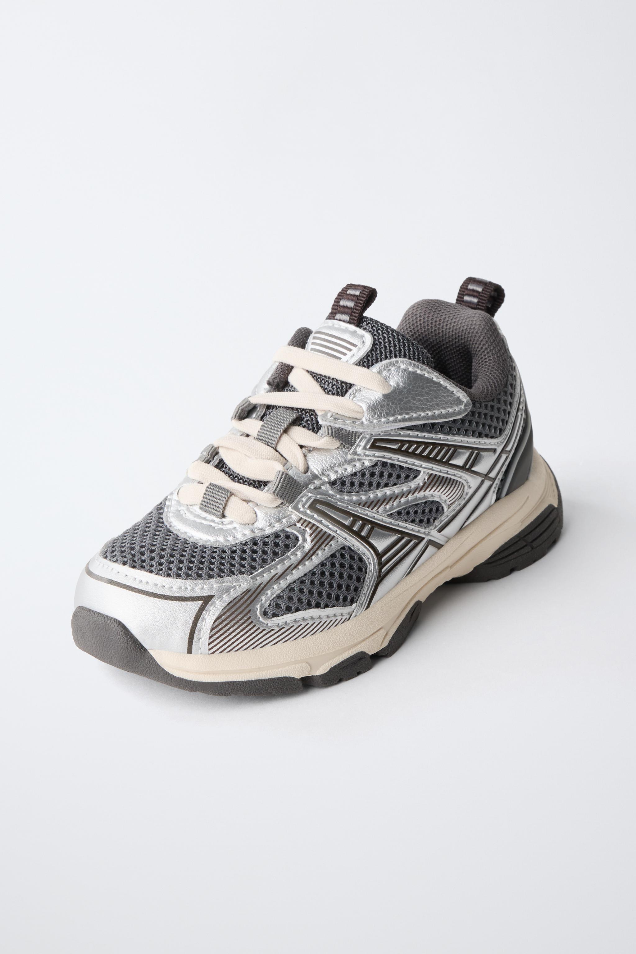 METALLIC SNEAKERS