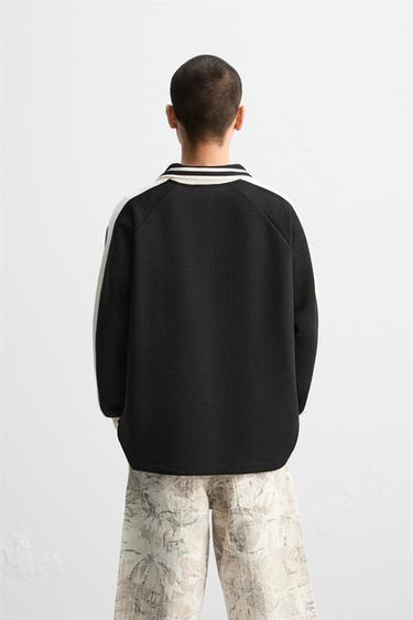 RETRO FOOTBALL TEXTURED SWEATSHIRT - Black by Zara