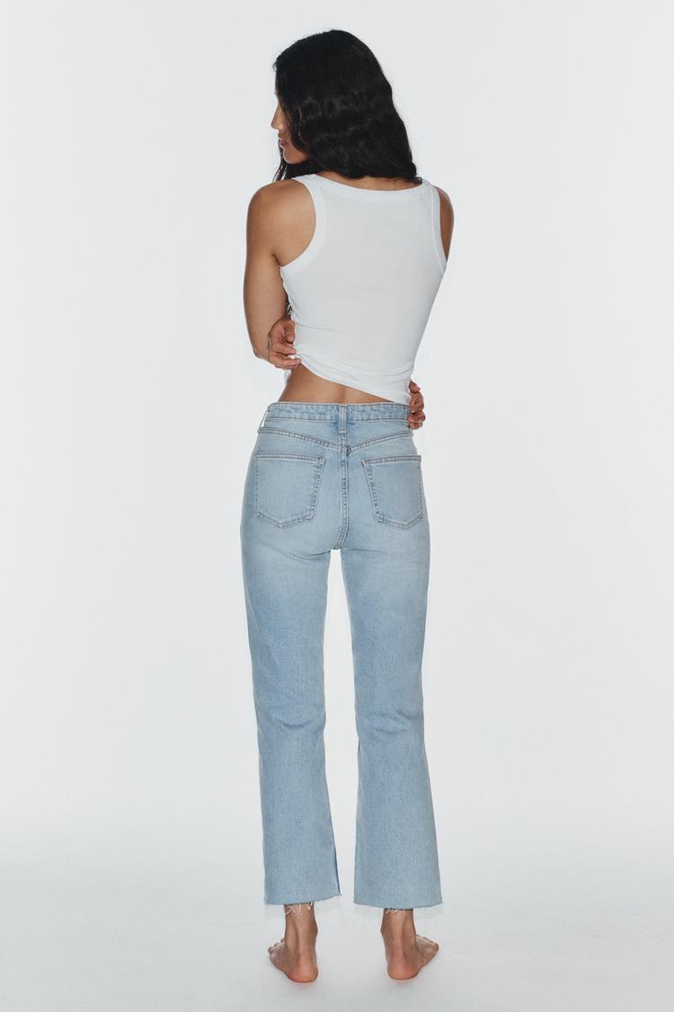 Jeans acampanados cortos de tiro alto TRF 5