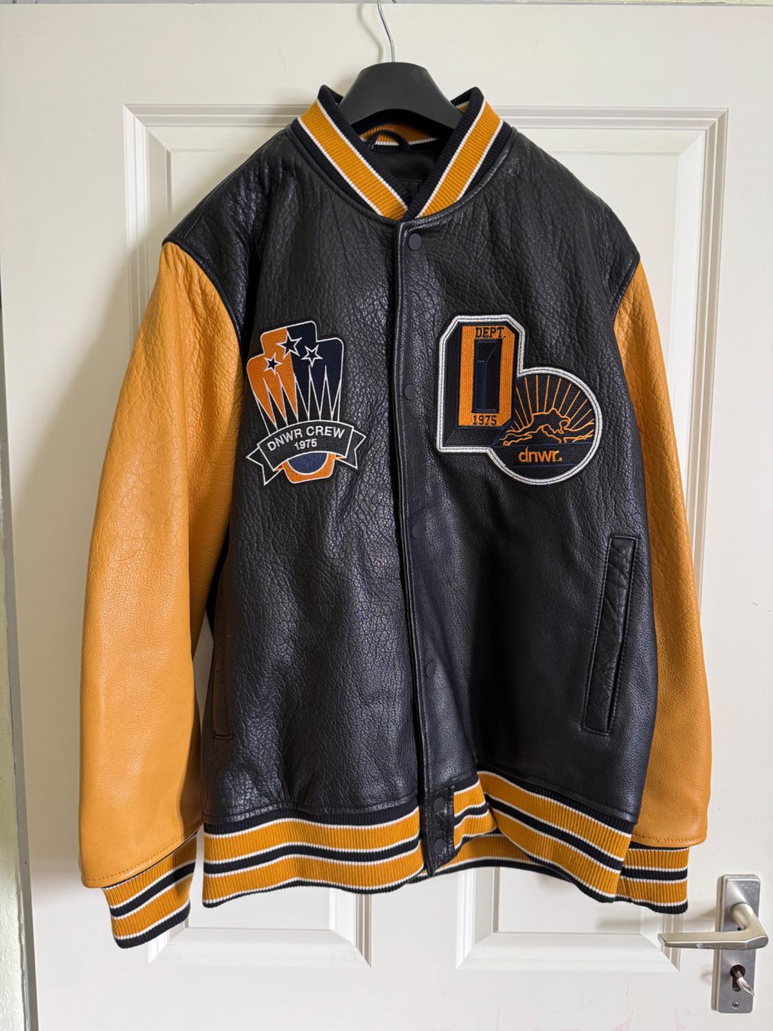 LEATHER BOMBER JACKET