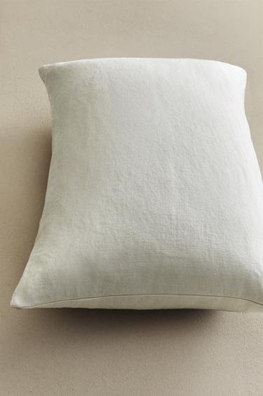 WASHED LINEN CUSHION COVER - Oyster-white by Zara - Image 3
