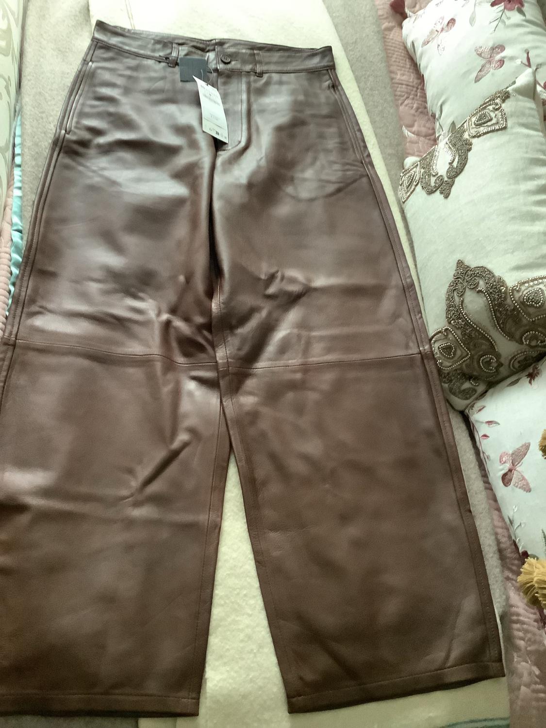 LEATHER BALLOON FIT TROUSERS - Image 2