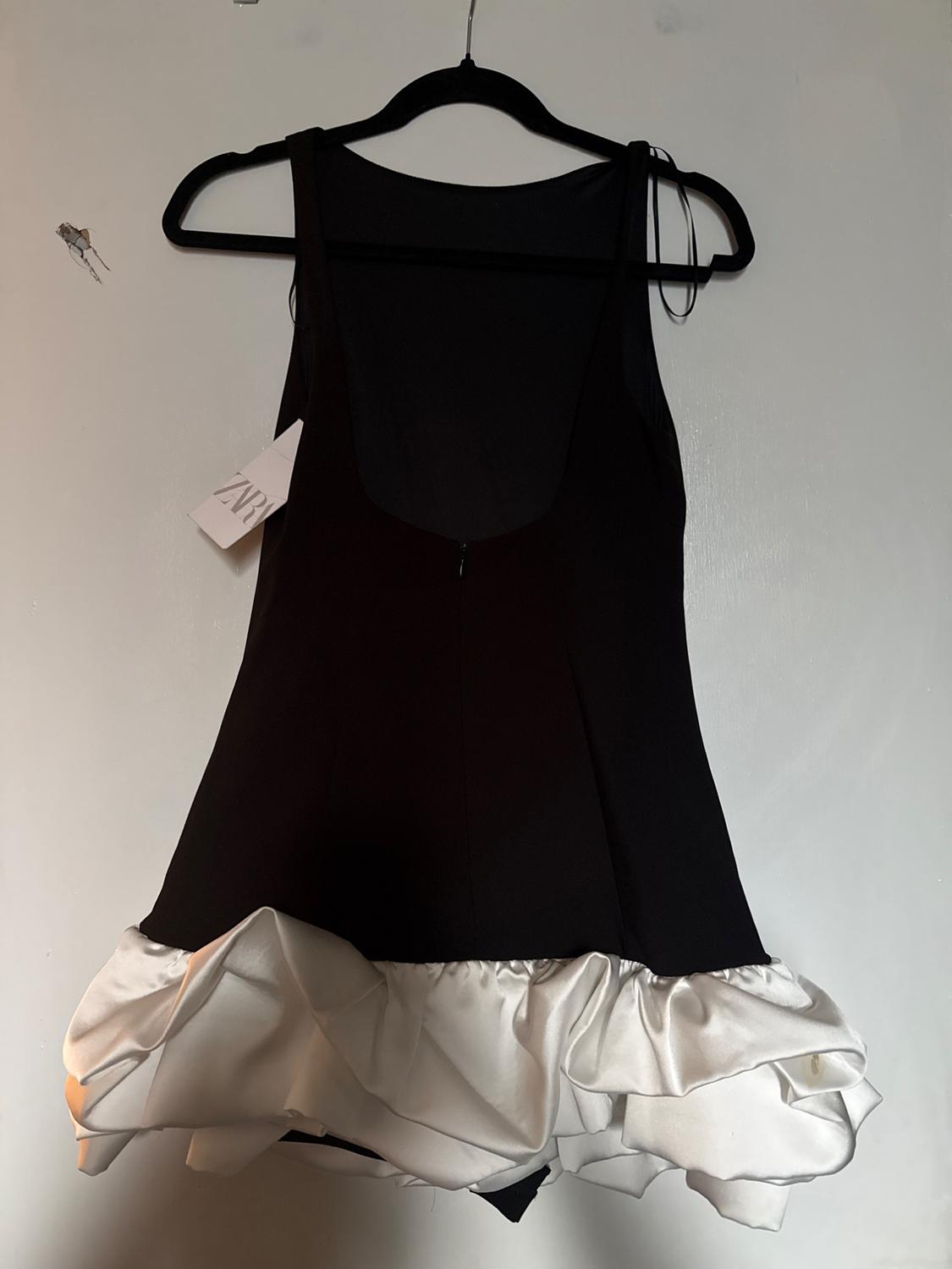 CONTRASTING JUMPSUIT DRESS - Image 3