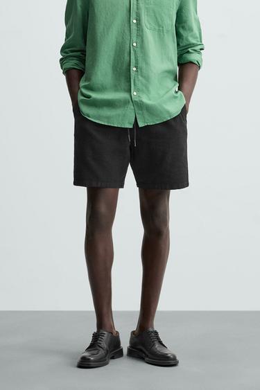 REGULAR FIT TEXTURED BERMUDA SHORTS - Black by Zara
