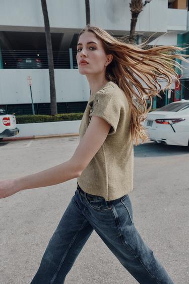 PULL EN MAILLE AVEC DÉTAIL AUX ÉPAULES - écru/vert kaki de Zara - Image 1