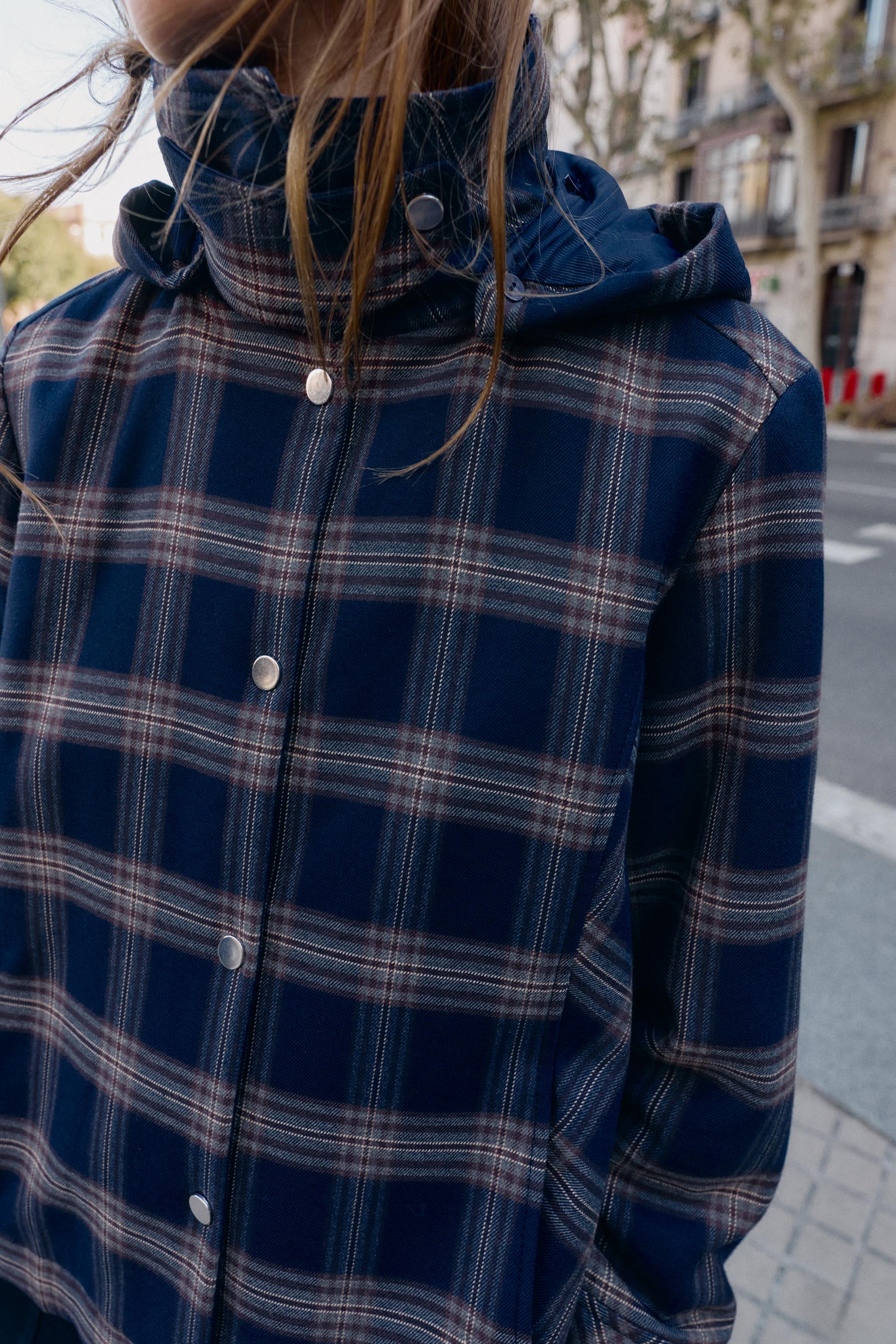 PLAID HOODED PUFFER JACKET
