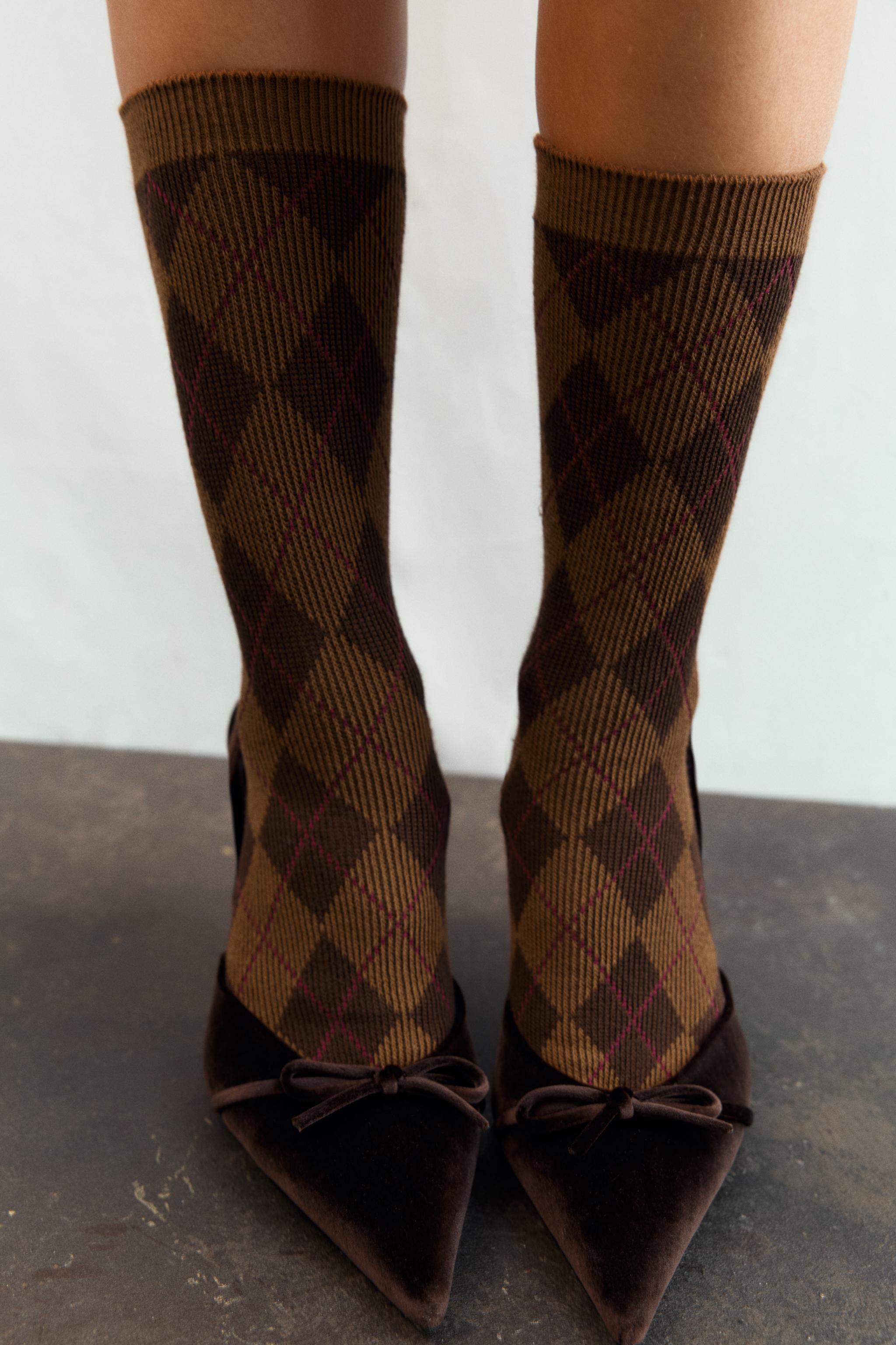 DIAMOND PATTERN COTTON SOCKS