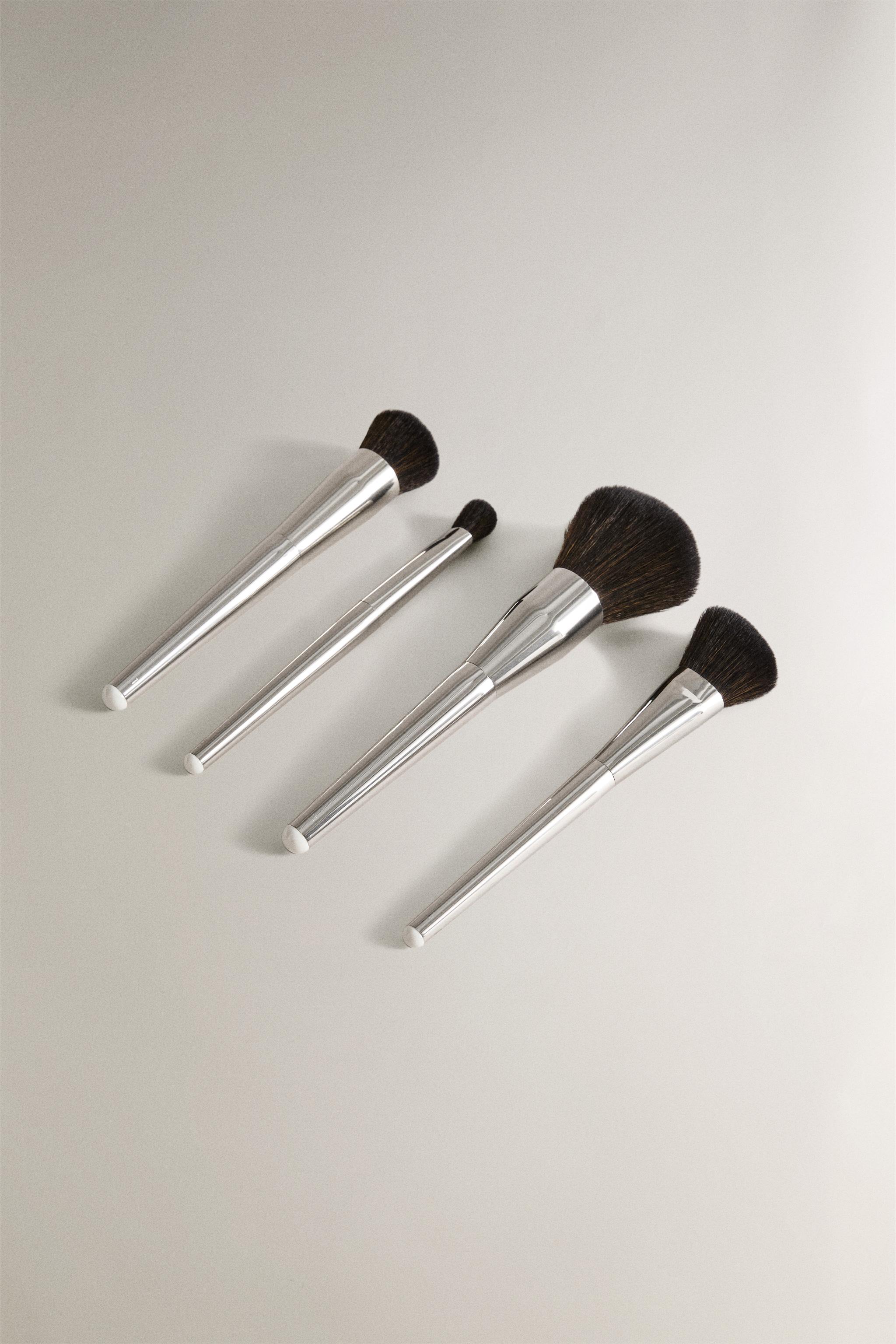 MAKEUP BRUSH SET (SET OF 4)