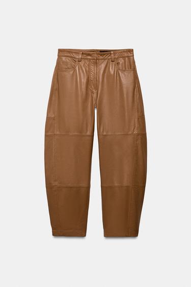 PANTALÓN BARREL PIEL ZW COLLECTION - Beige oscuro de Zara - Imagen 0