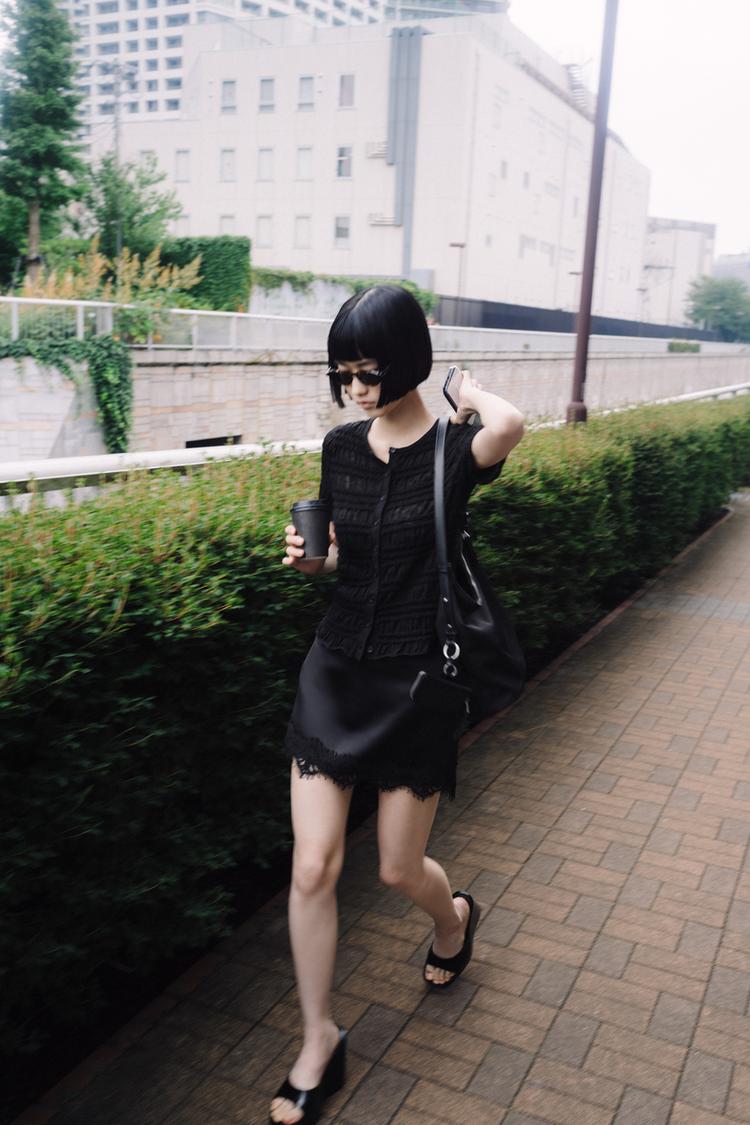 SKORT WITH LACE HEM