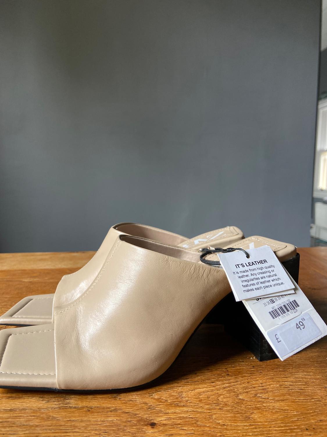 LEATHER HEEL SANDAL - Image 6